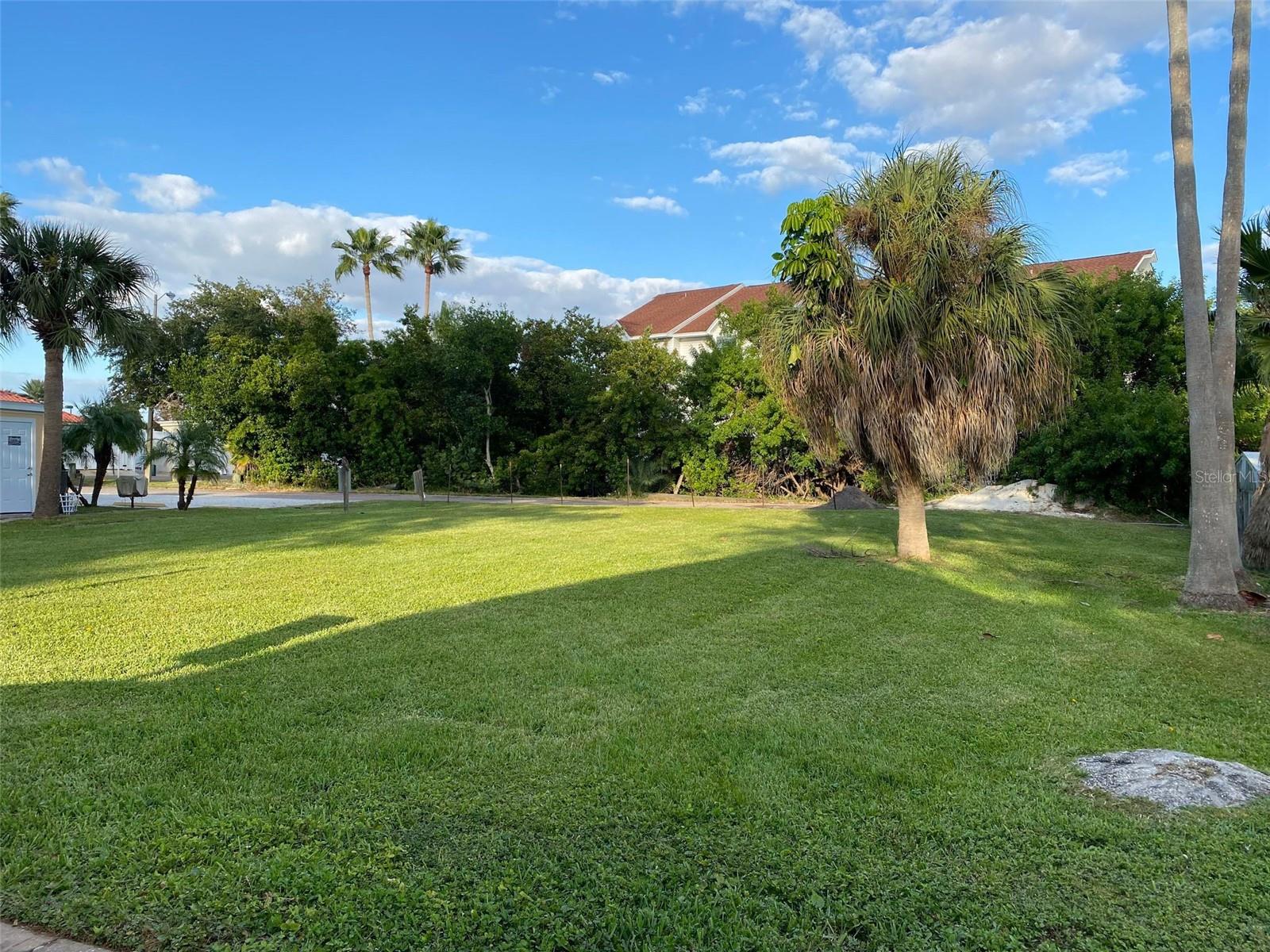 Whispering Pines Dr, FL