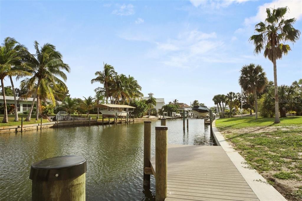 500 Green Dolphin Drive, FL