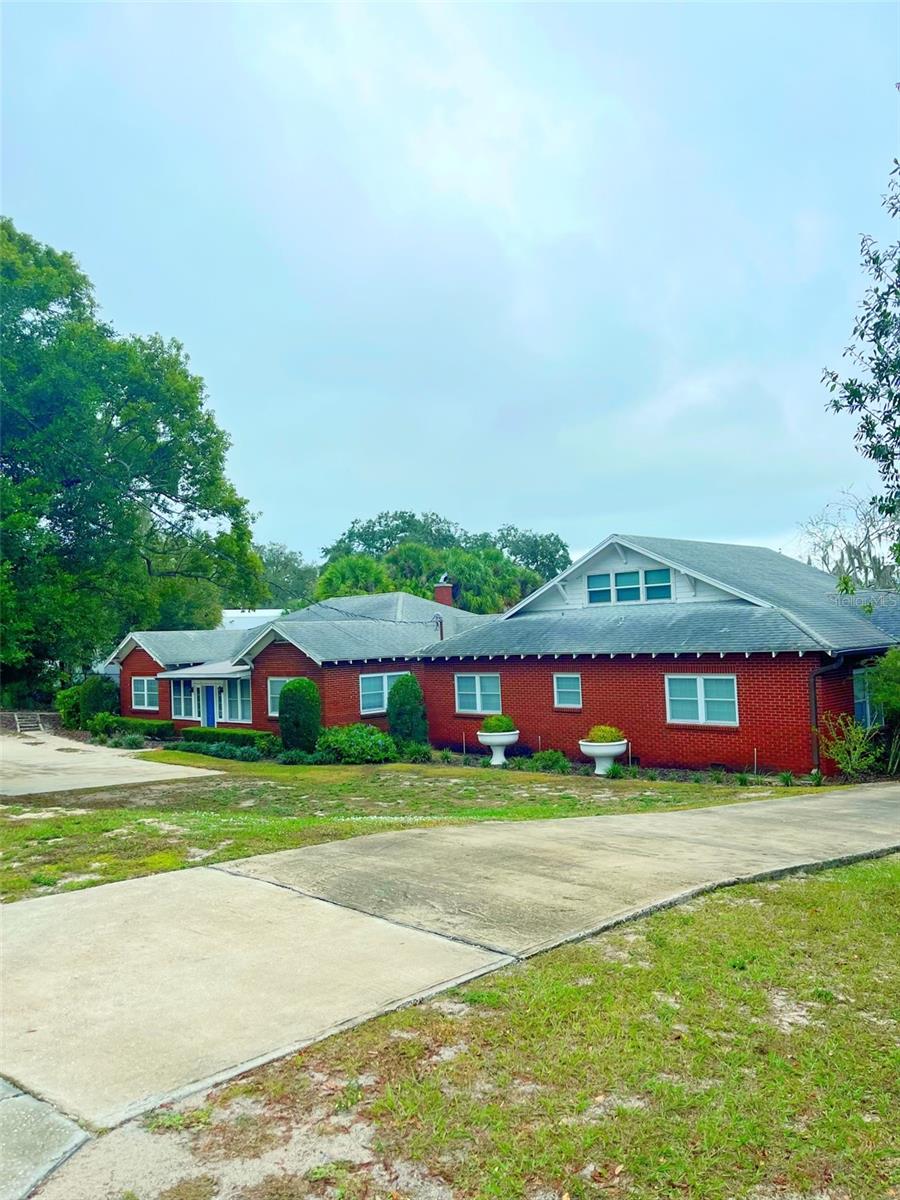 1200 Lake Otis Drive, FL