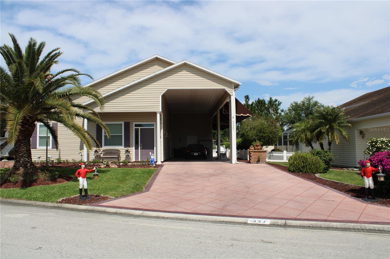 337 Motorcoach Drive, FL
