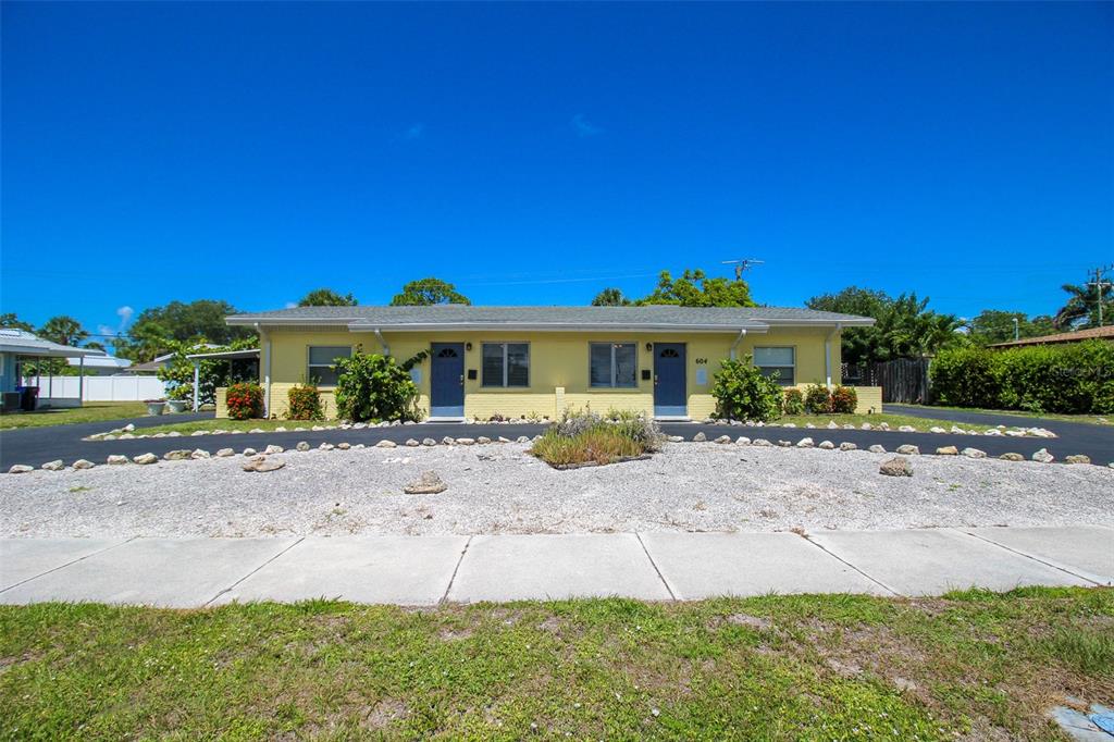 VENICE, FL
