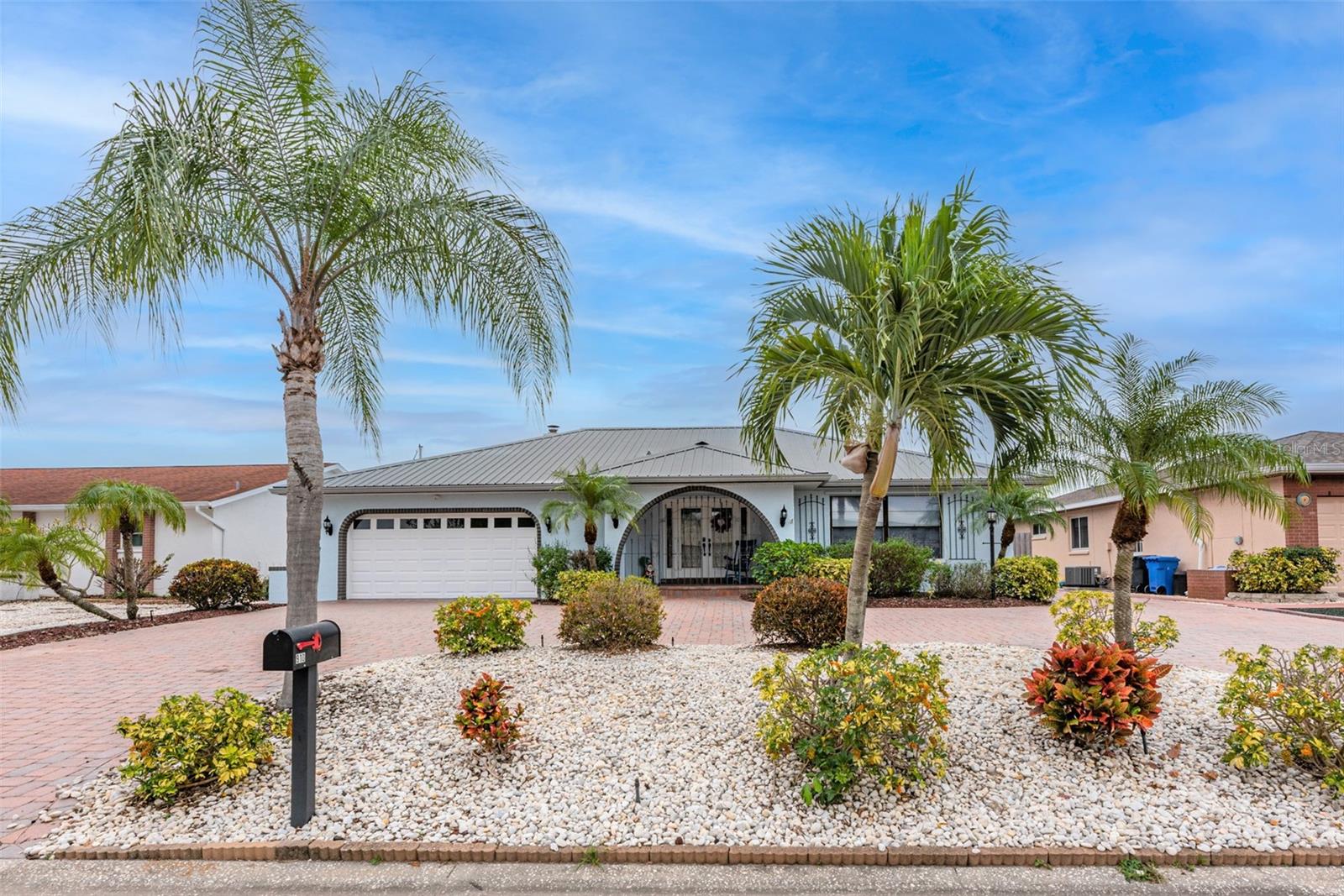 910 Chipaway Drive, FL