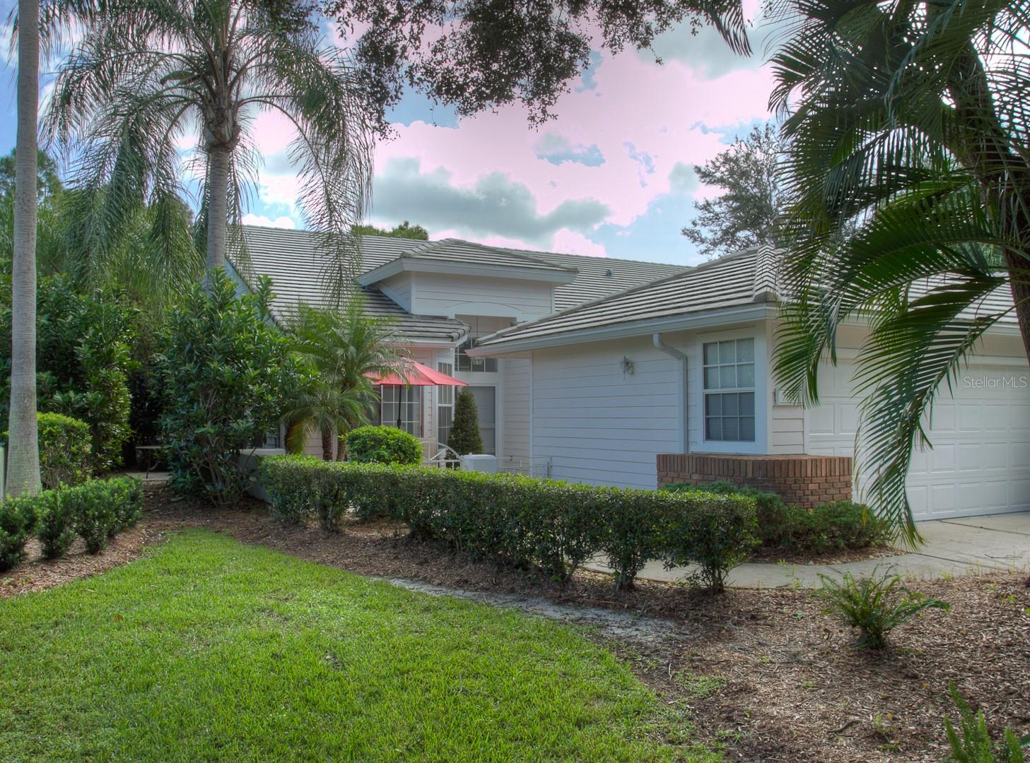 7911 Whitebridge Glen, FL