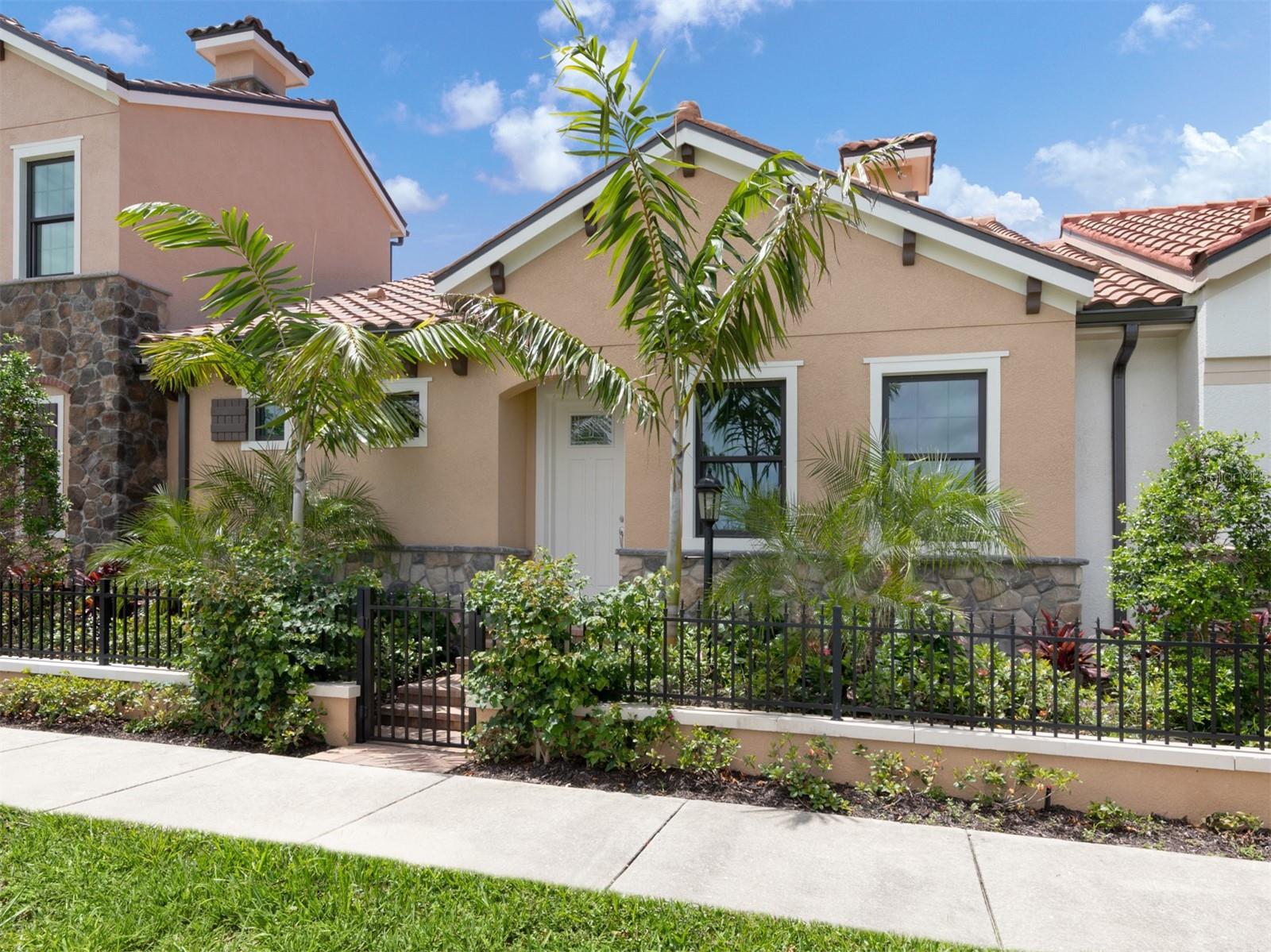 930 Venice Avenue, FL