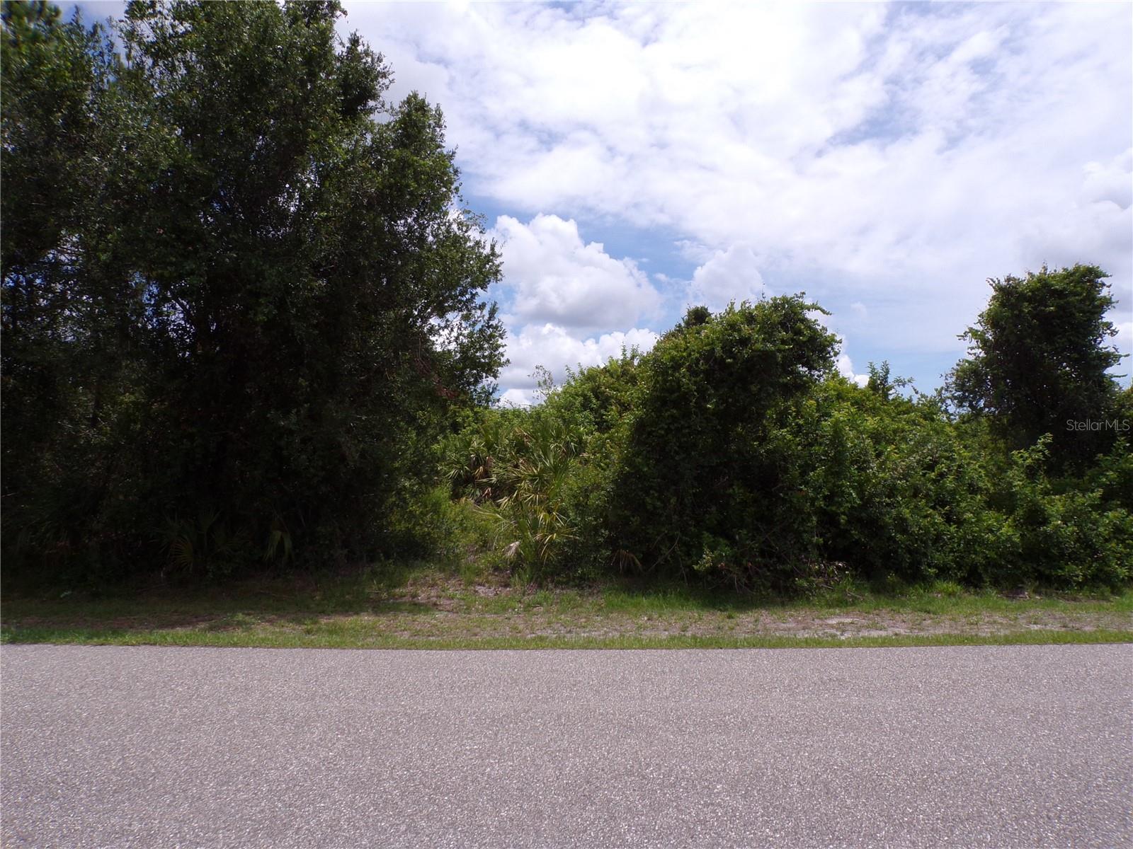 Embassy Road, FL