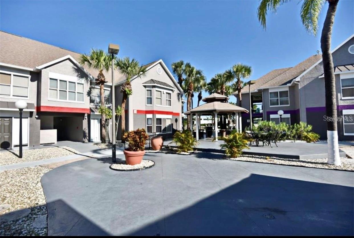 3100 Parkway Boulevard, FL