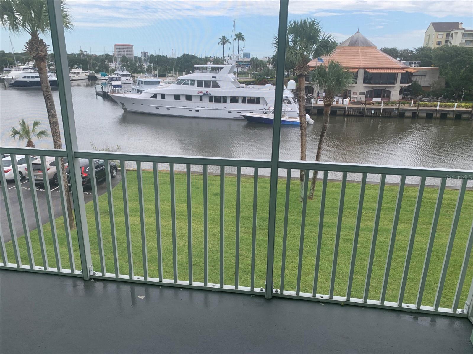 715 Beach Street, FL