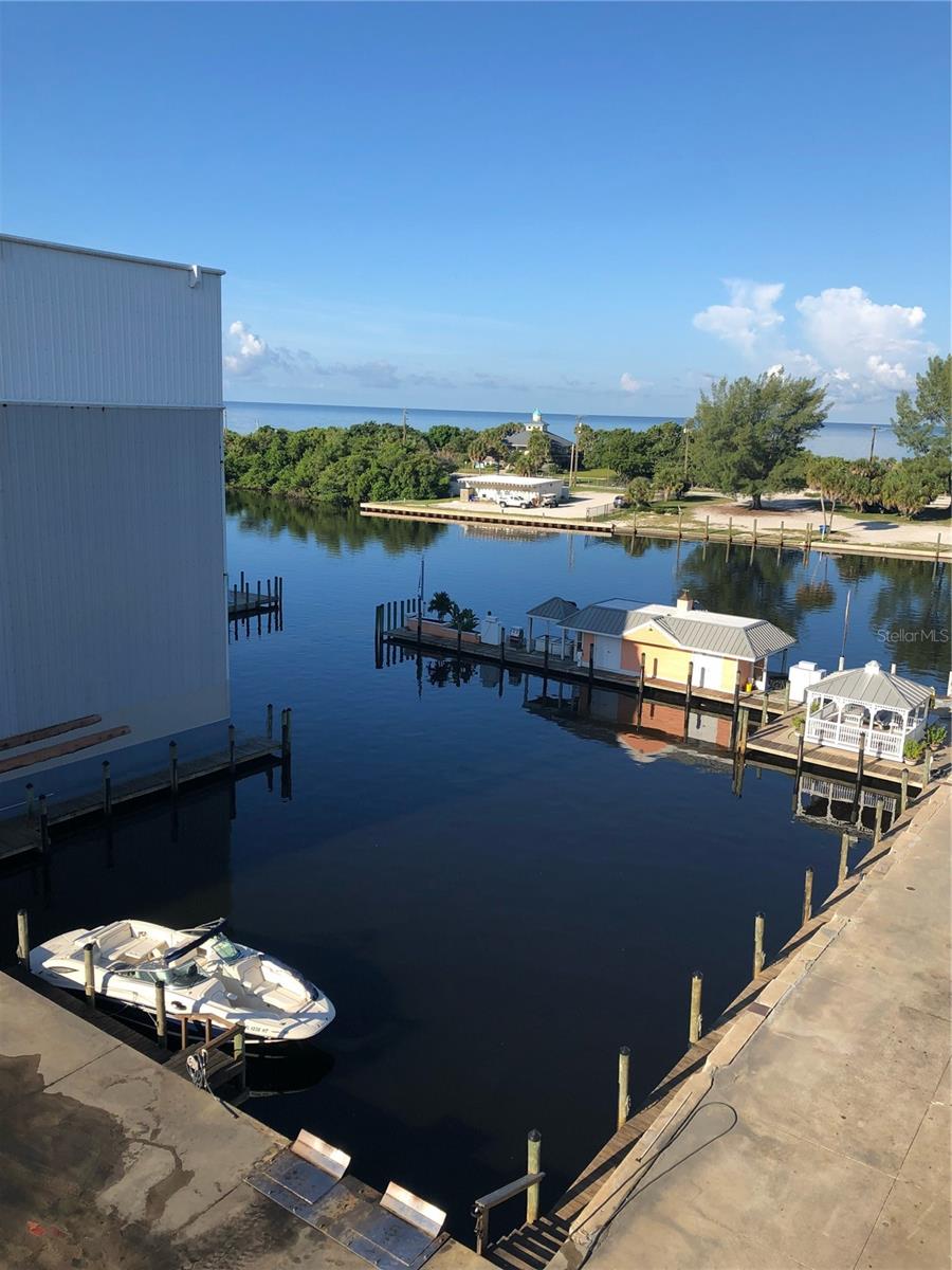 100 Circuit Road, FL