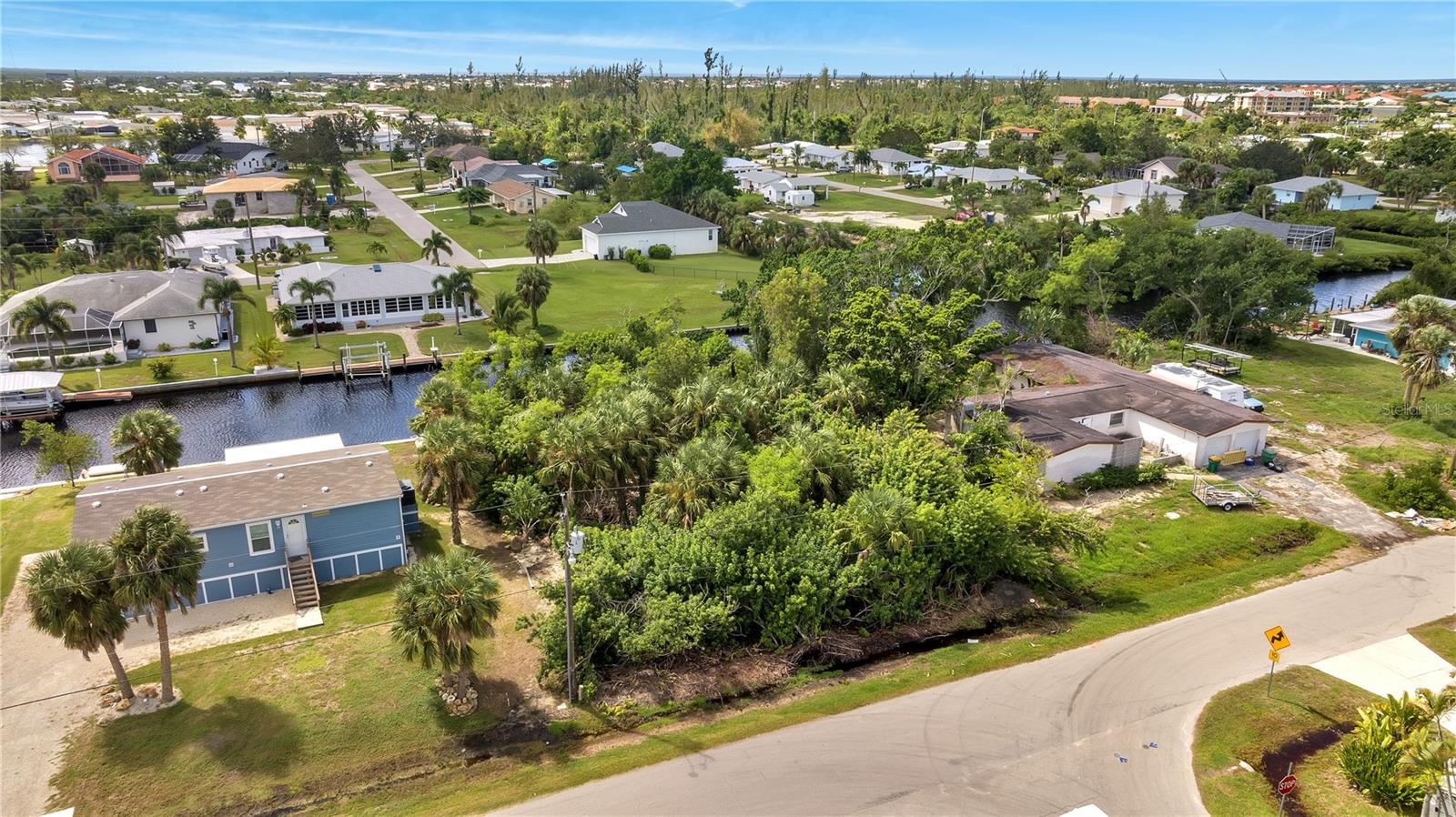 727 Marlin Dr, FL