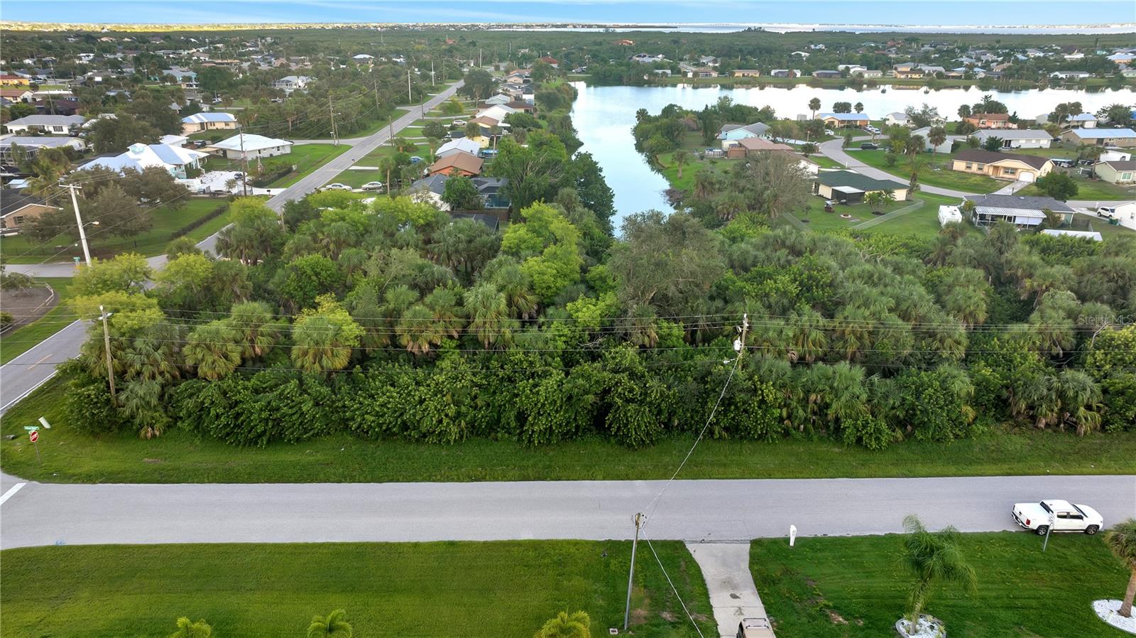 5016 Silver Bell Dr, FL