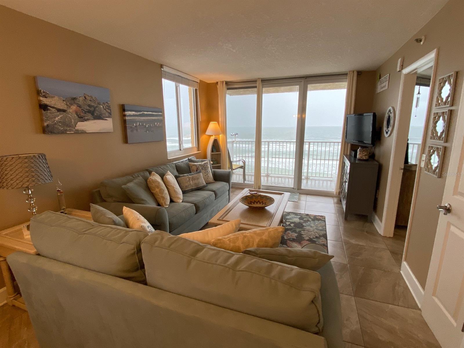421 South Atlantic Avenue, FL