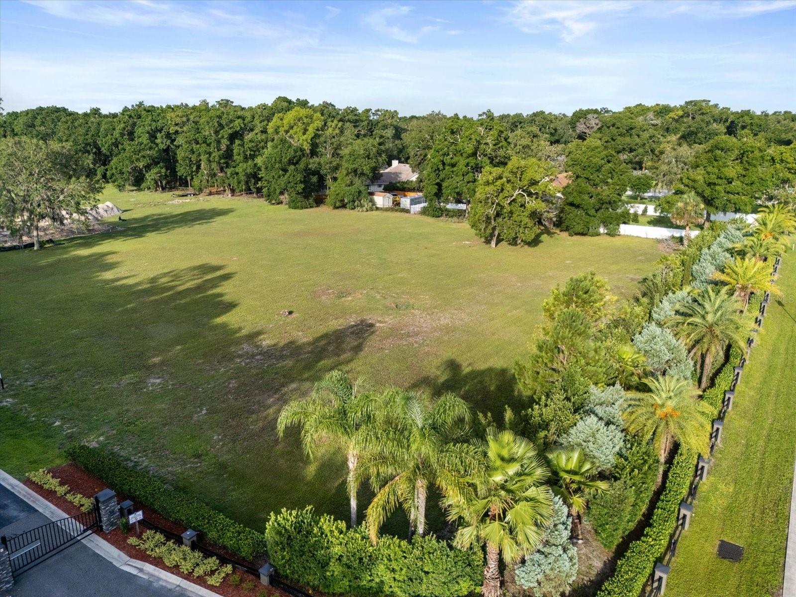 314 Gravina Pt, FL