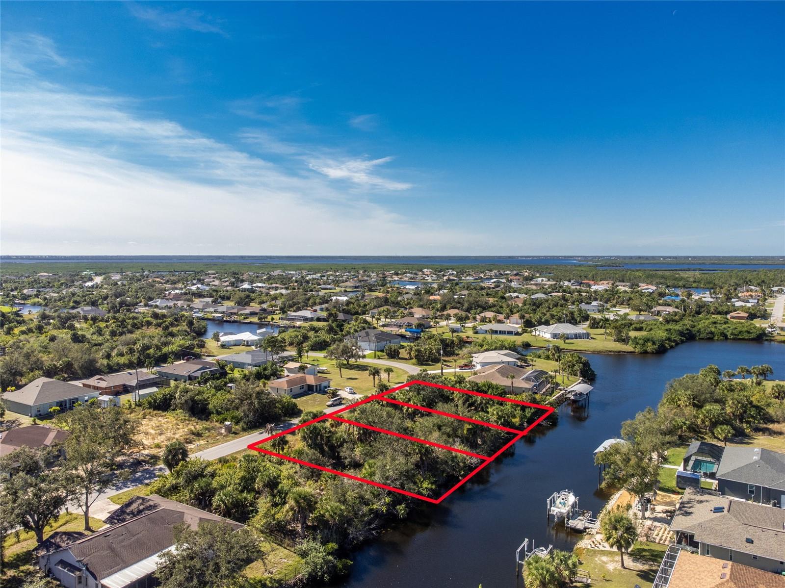 17324, 17332, 17340 Gulfspray Circle, FL