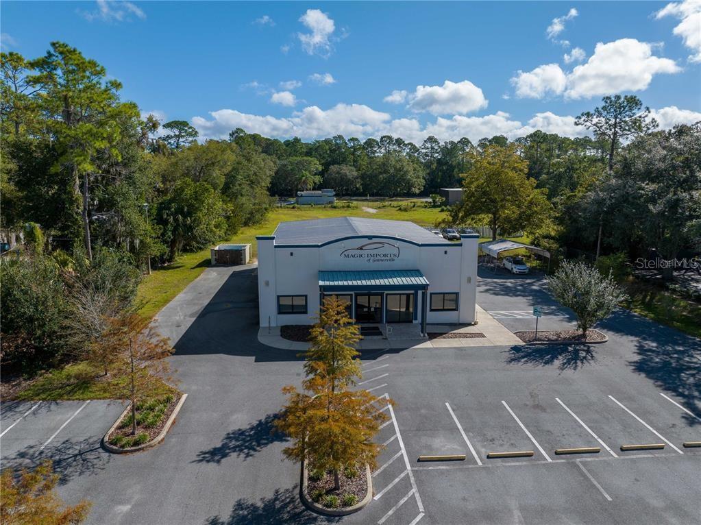 1725 N Main St, FL