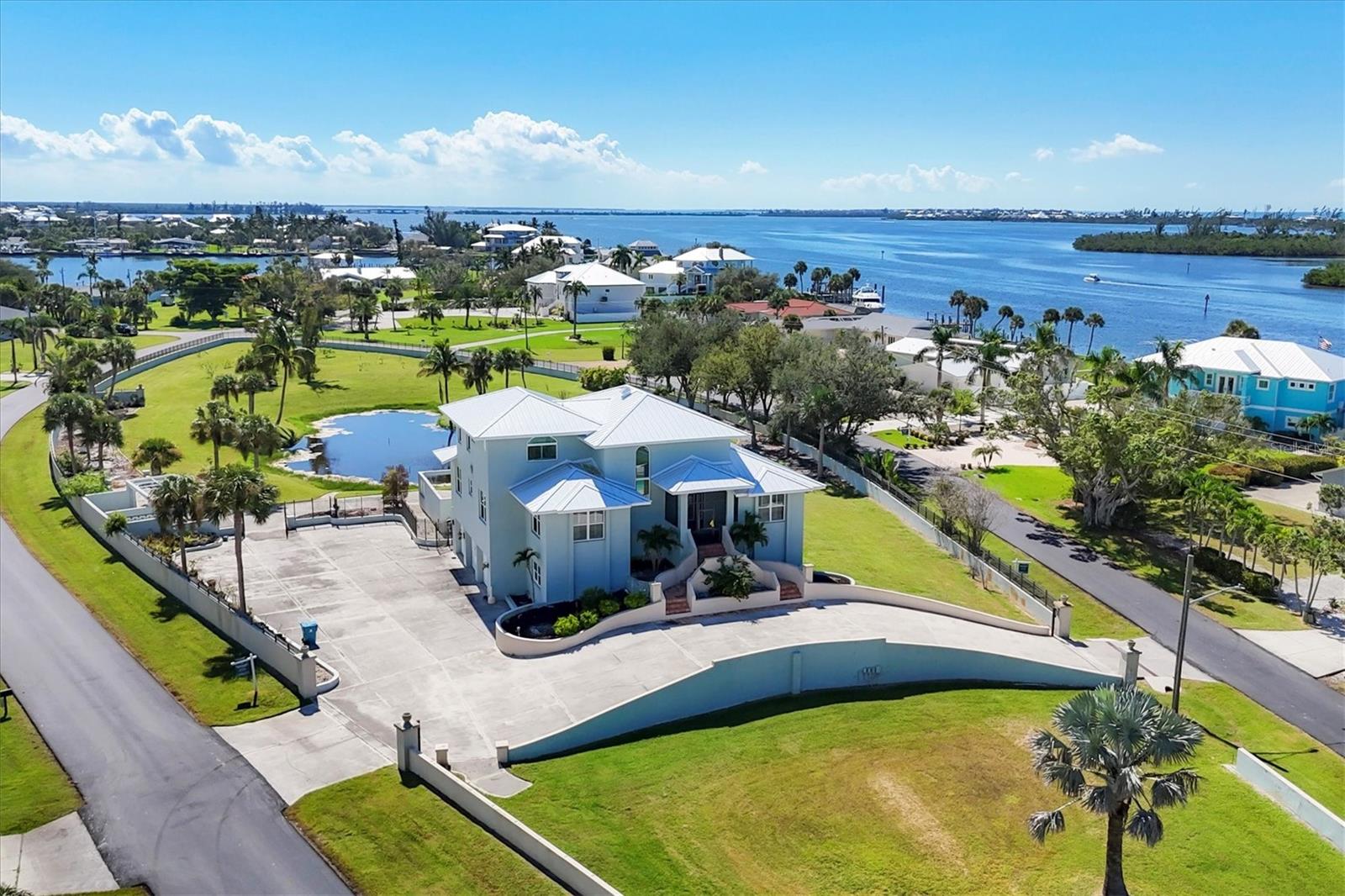 342 Green Dolphin Dr, FL