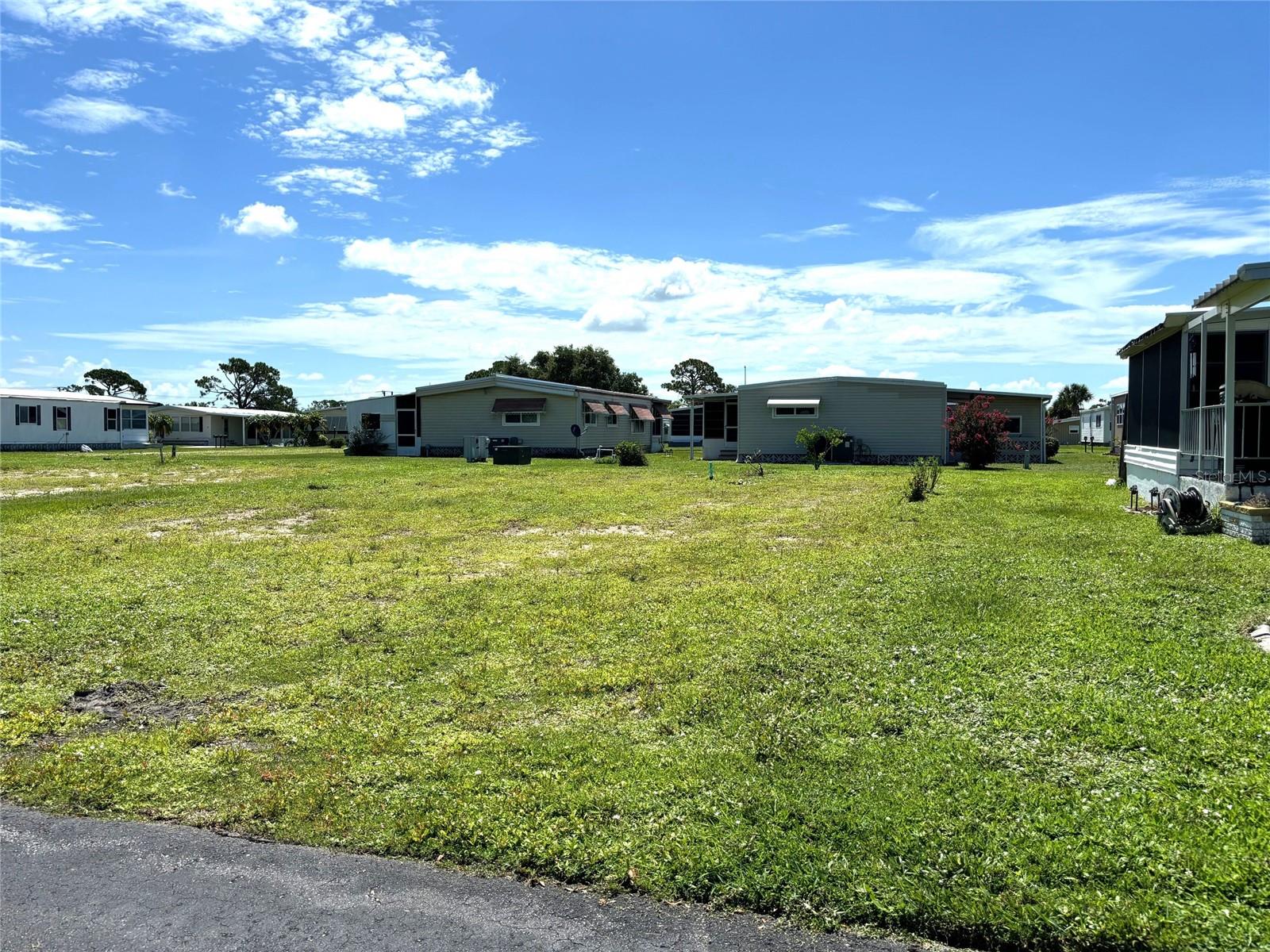 239 Estrada, FL