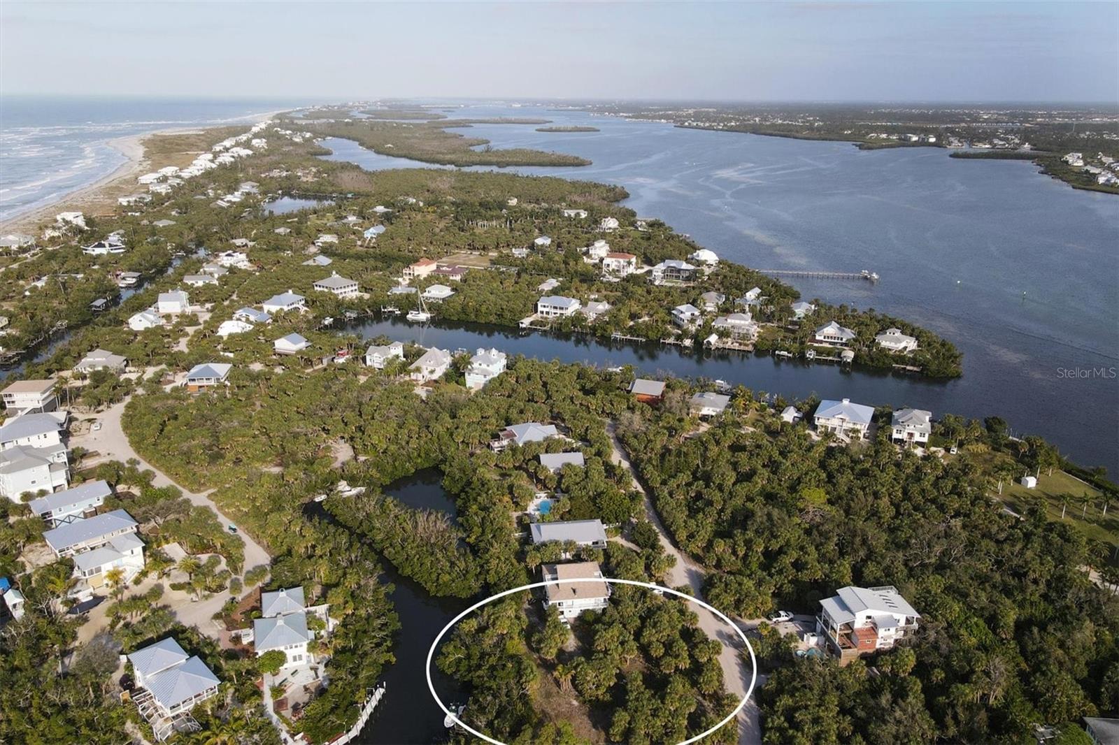 21 Bayshore Cir, FL