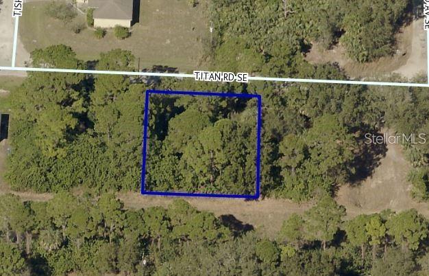 706 Titan Rd Se, FL