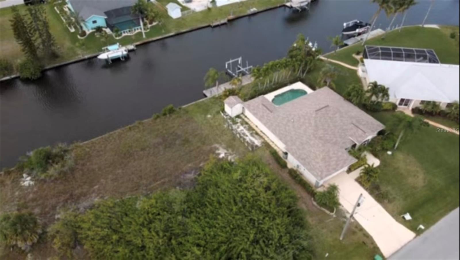 15442 Mccomb Cir, FL