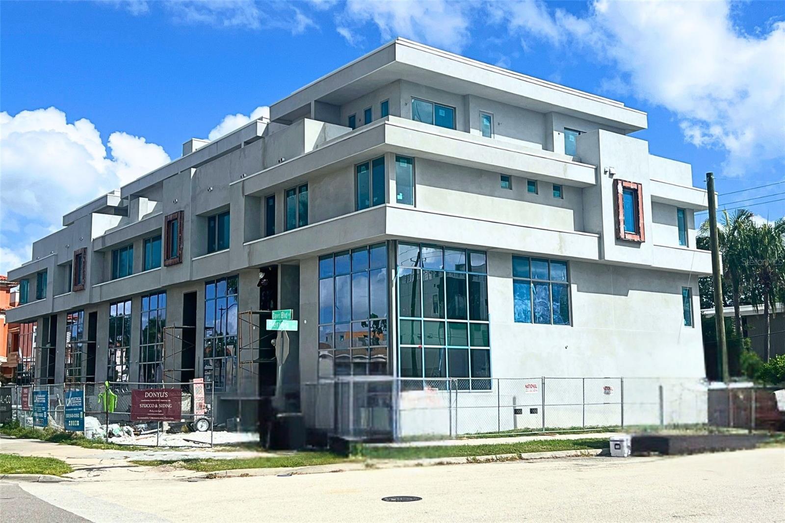 85 Davis Boulevard, FL