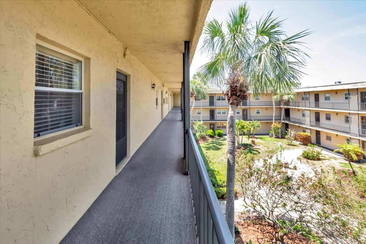 11485 Oakhurst Road, FL