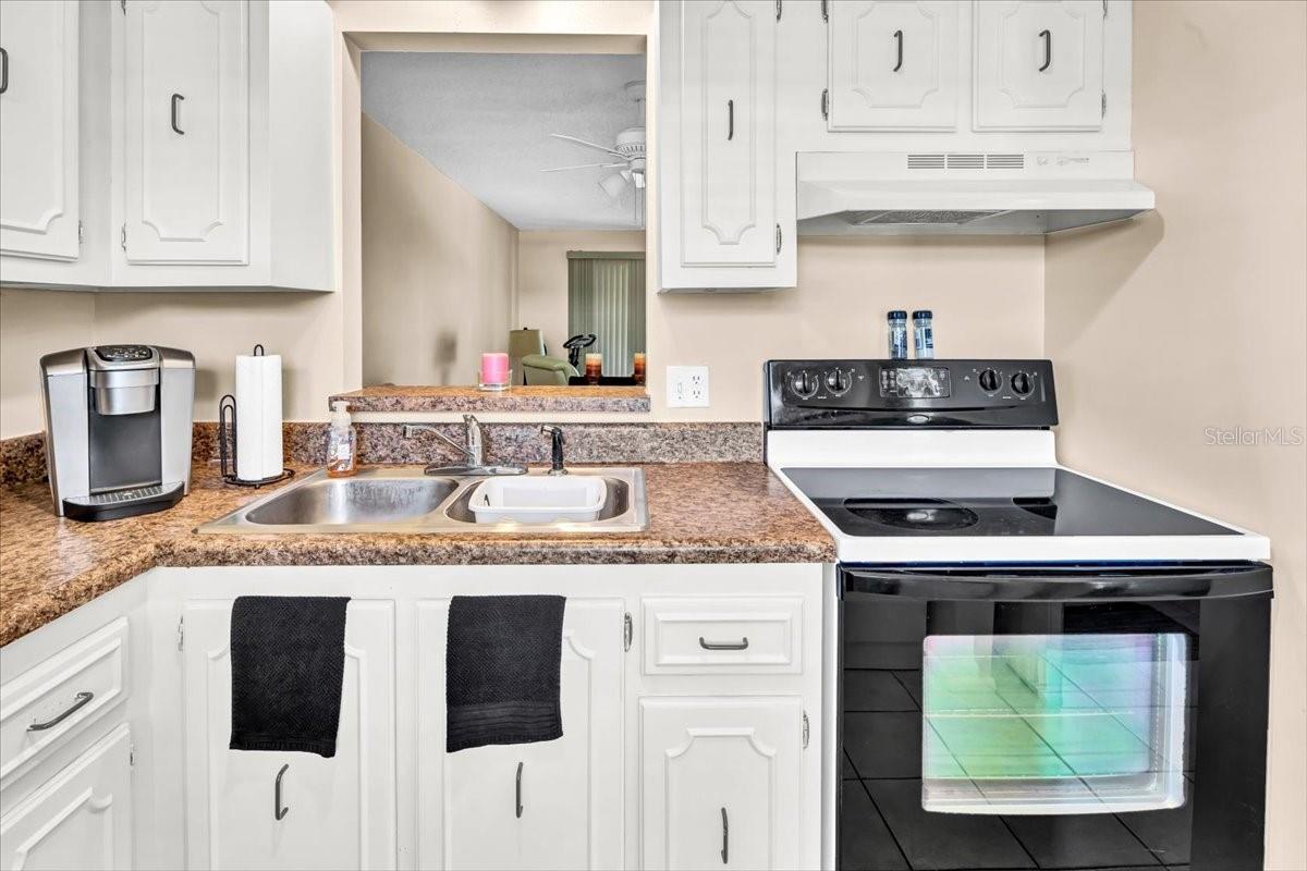 11485 Oakhurst Road, FL