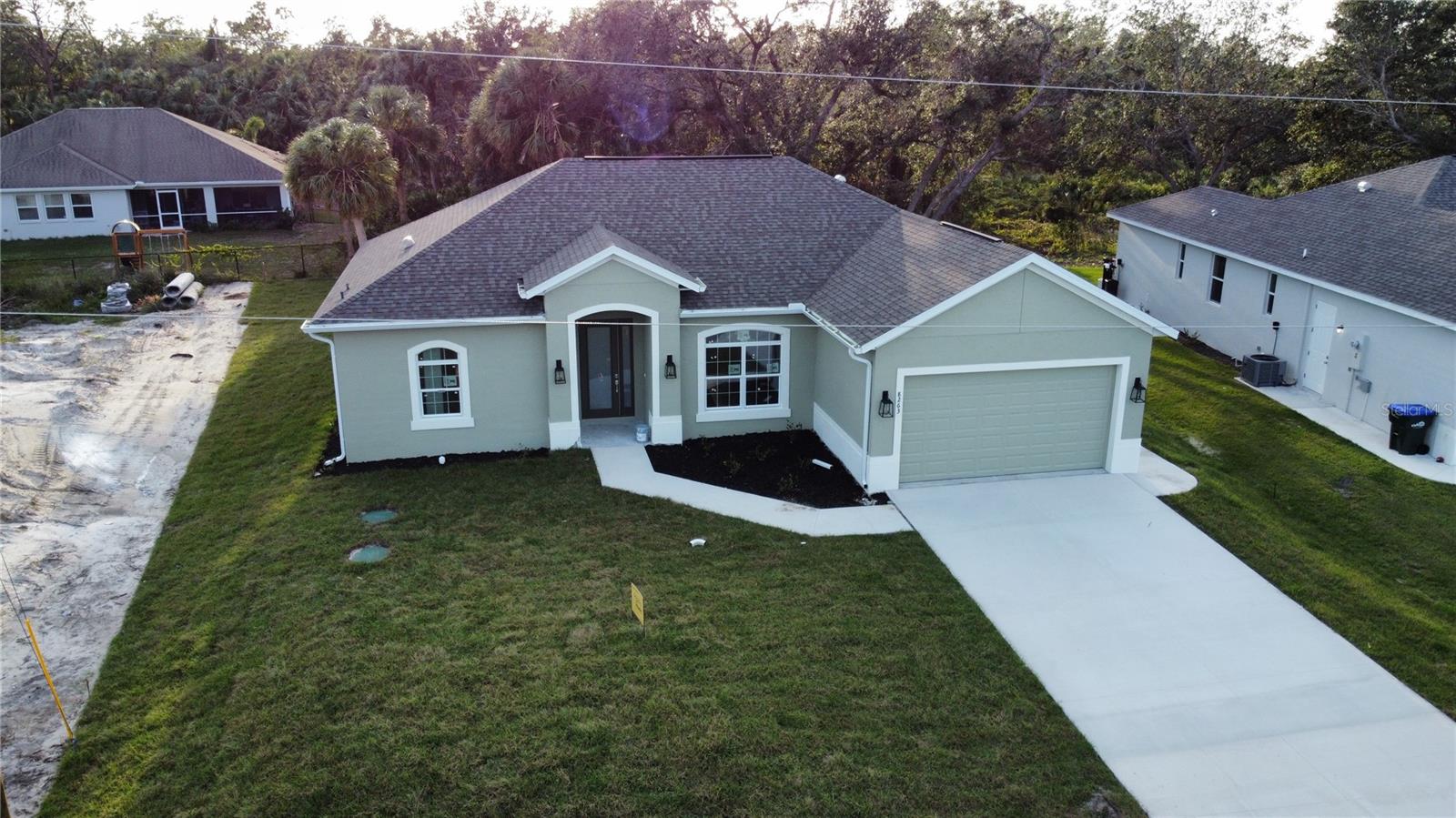 8233 Givlic Lane, FL