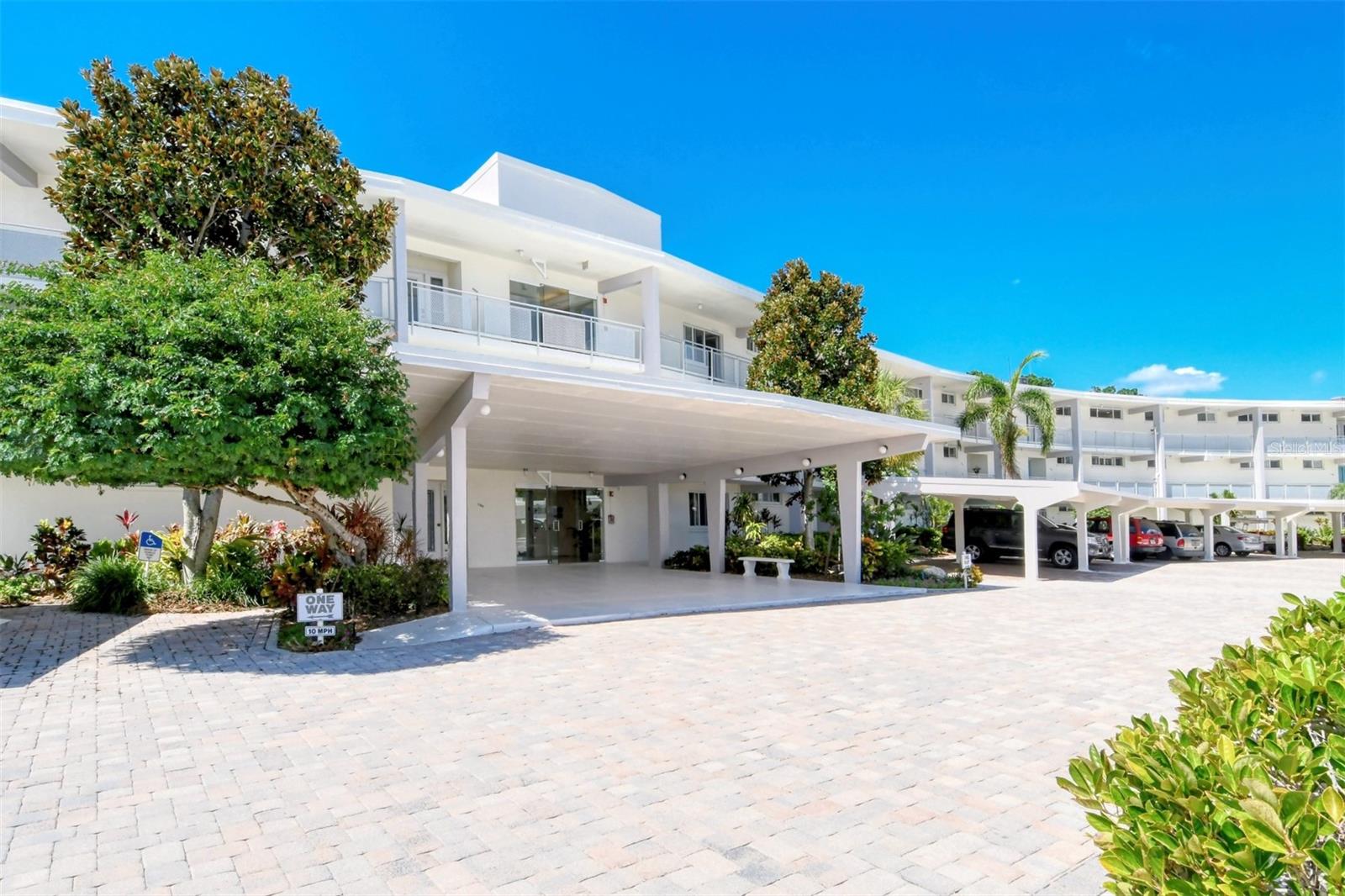 100 Sands Point Rd #324, FL