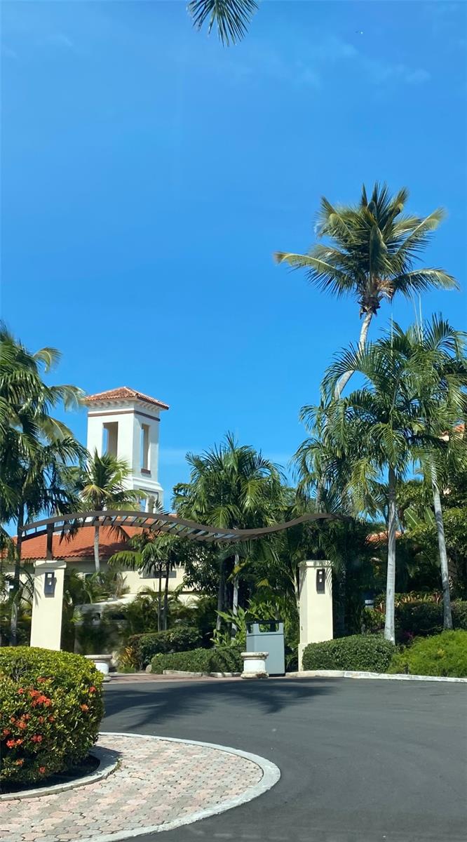 Las Casitas Village 1 1 Ave Conquistador, PR
