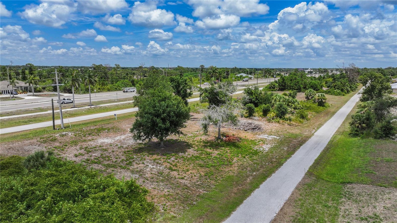 8576 Wiltshire Dr, FL