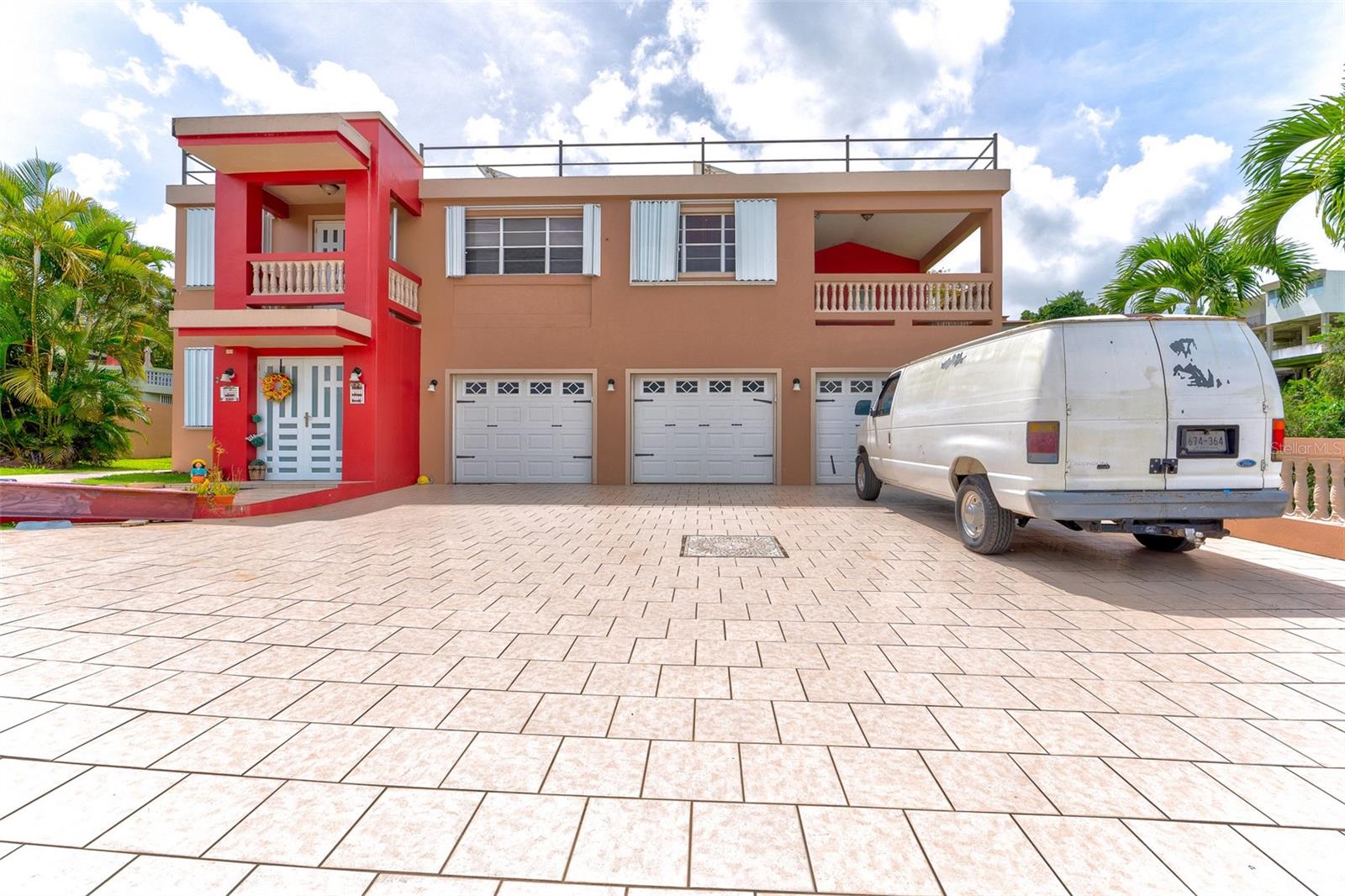 17 Calle Laderas, PR