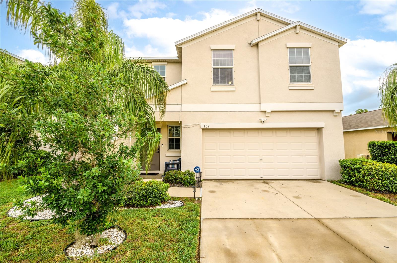 409 Serenity Mill Loop, FL