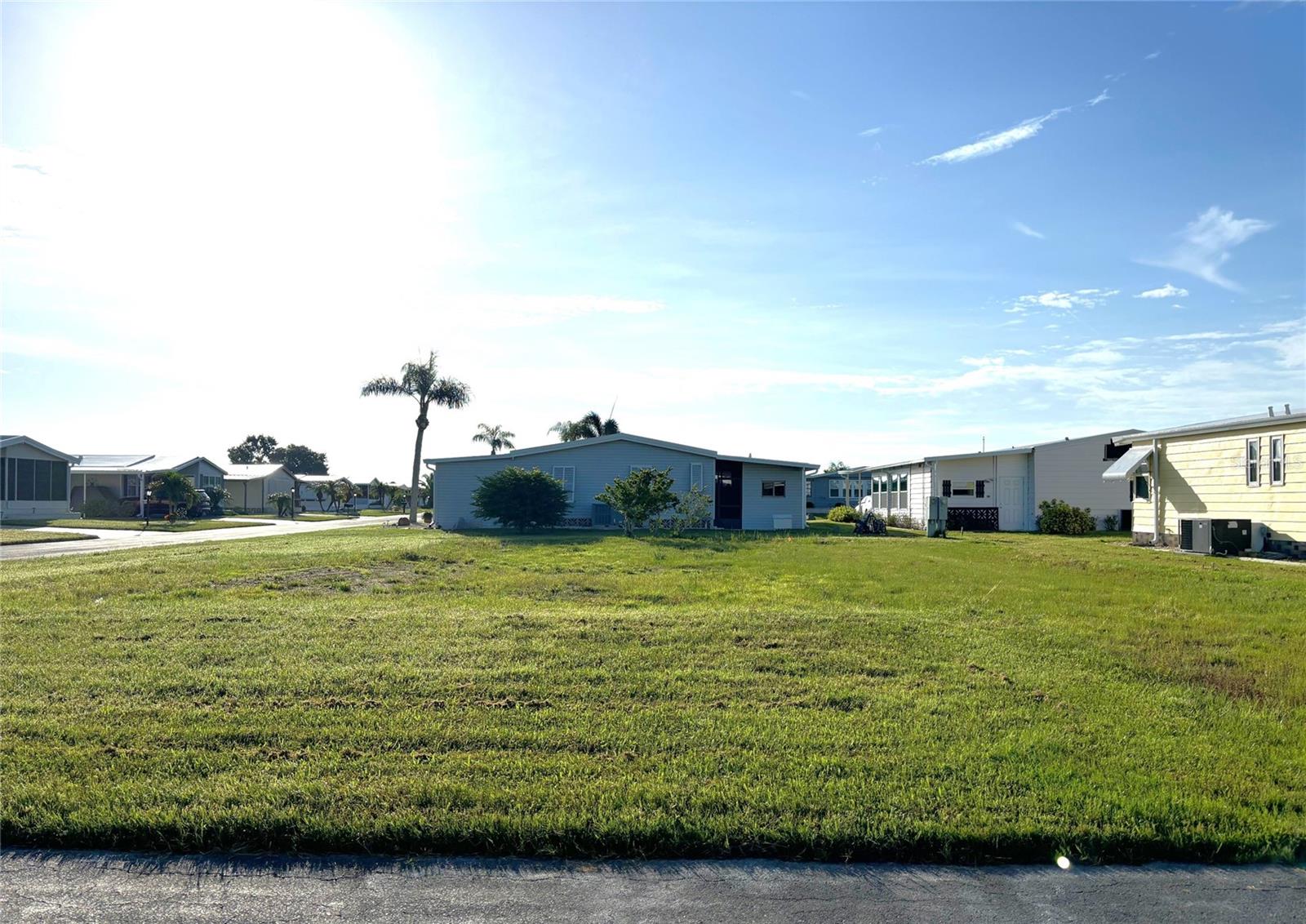 602 La Jolla Circle, FL