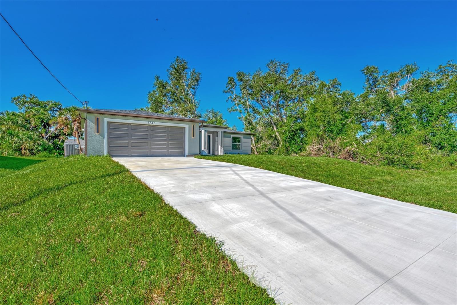 3847 E Price Blvd, FL