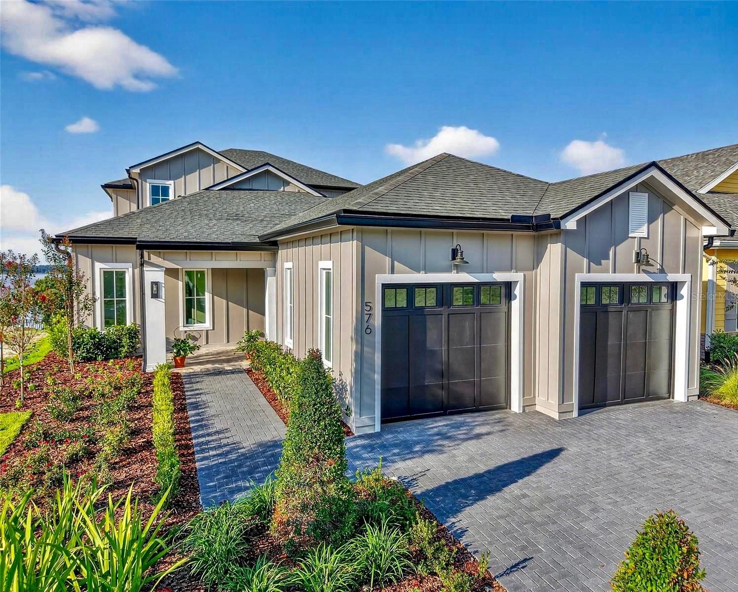 576 Casey Loop, FL