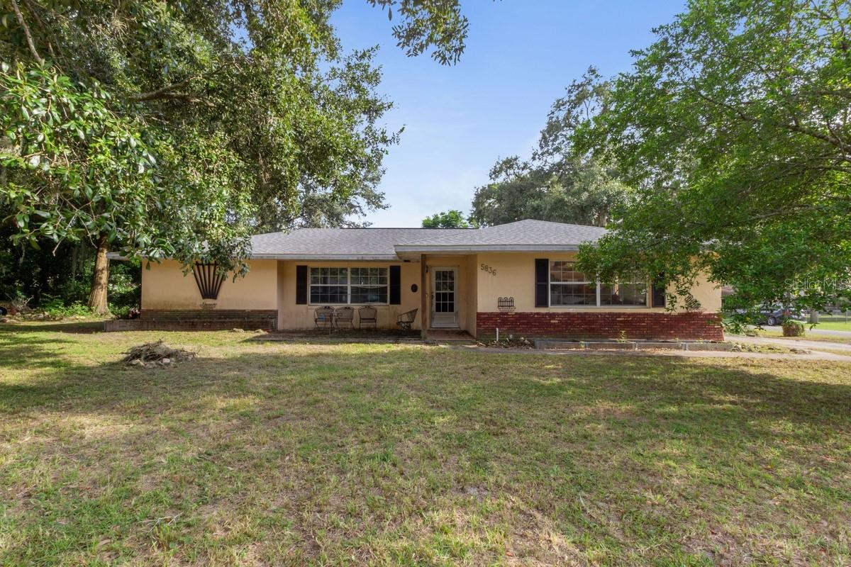 5836 W Pine Cir, FL