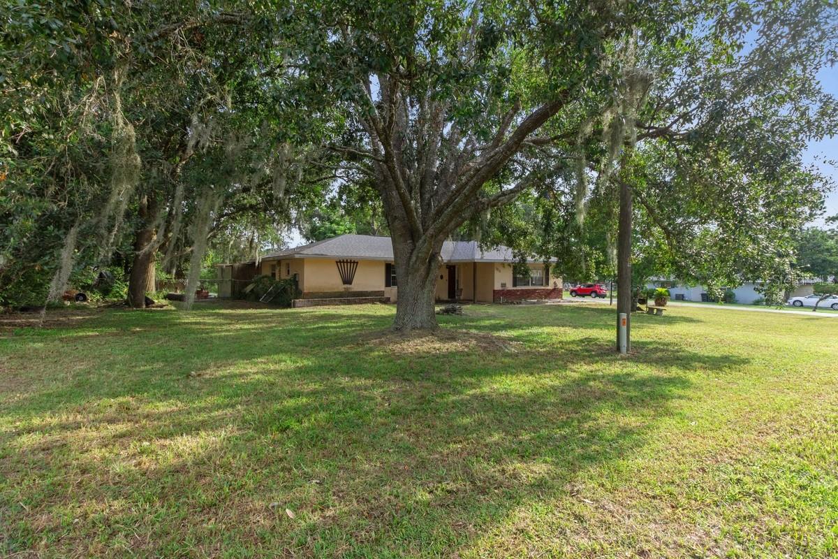 5836 Pine Circle, FL