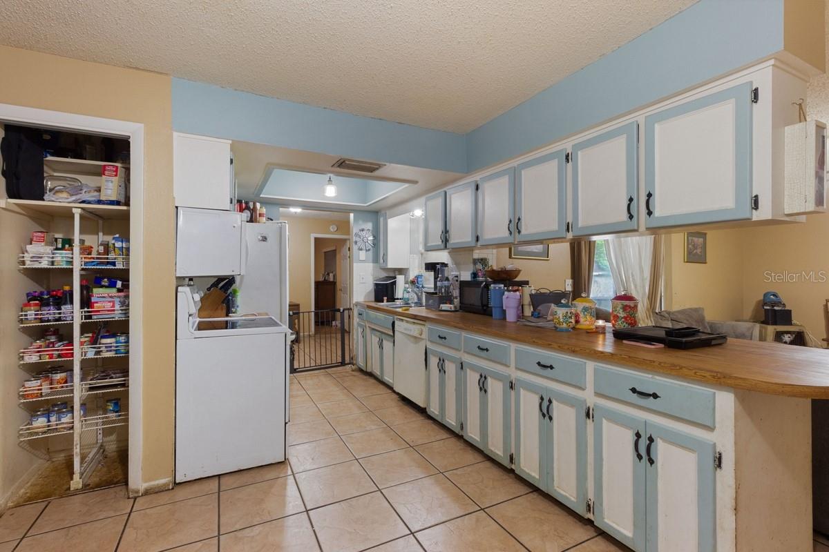 5836 Pine Circle, FL