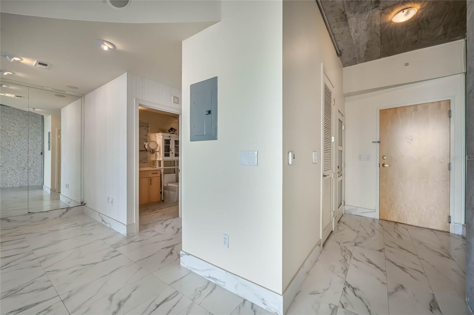 155 Court Avenue, FL