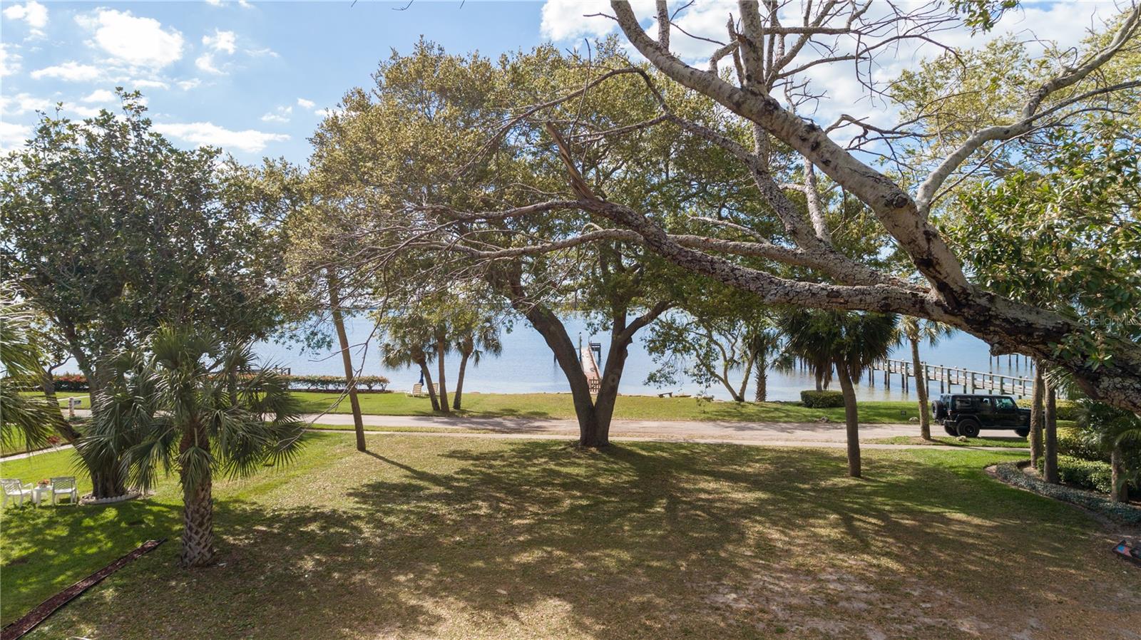 1129 Victoria Drive, FL