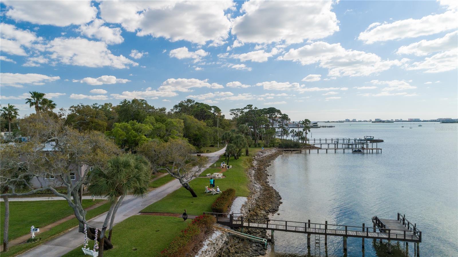 1129 Victoria Drive, FL
