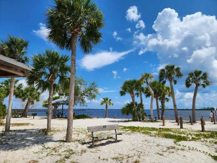 3135 Cabaret Street, FL