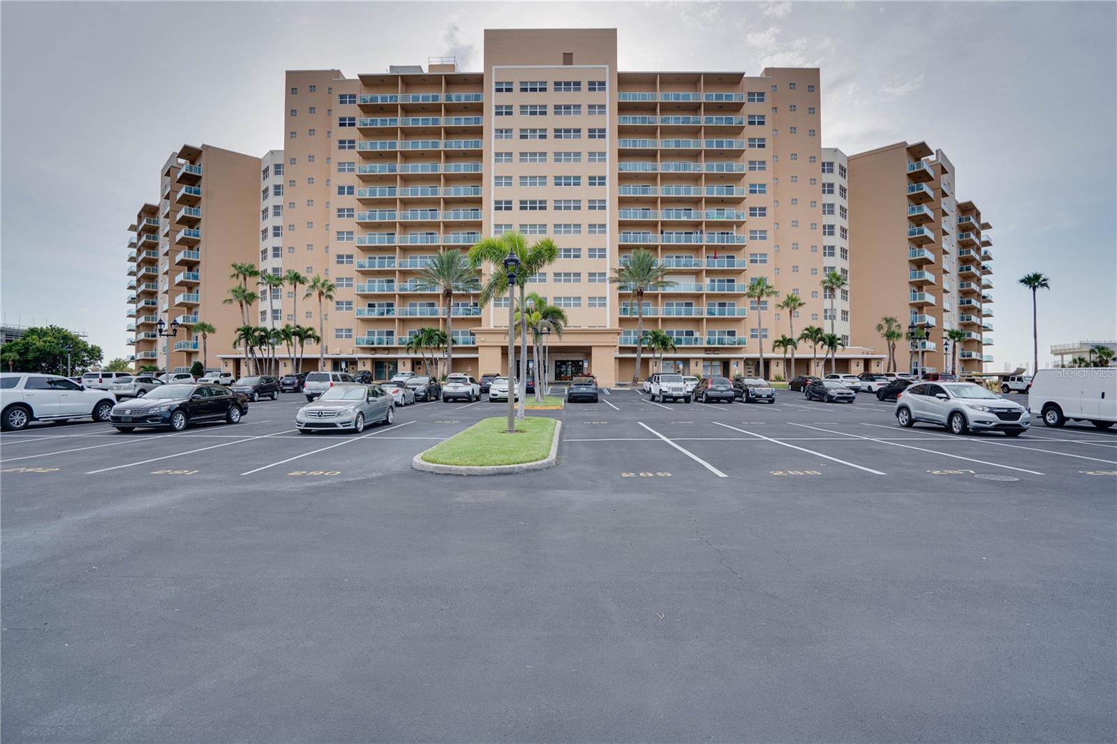 880 Mandalay Avenue, FL