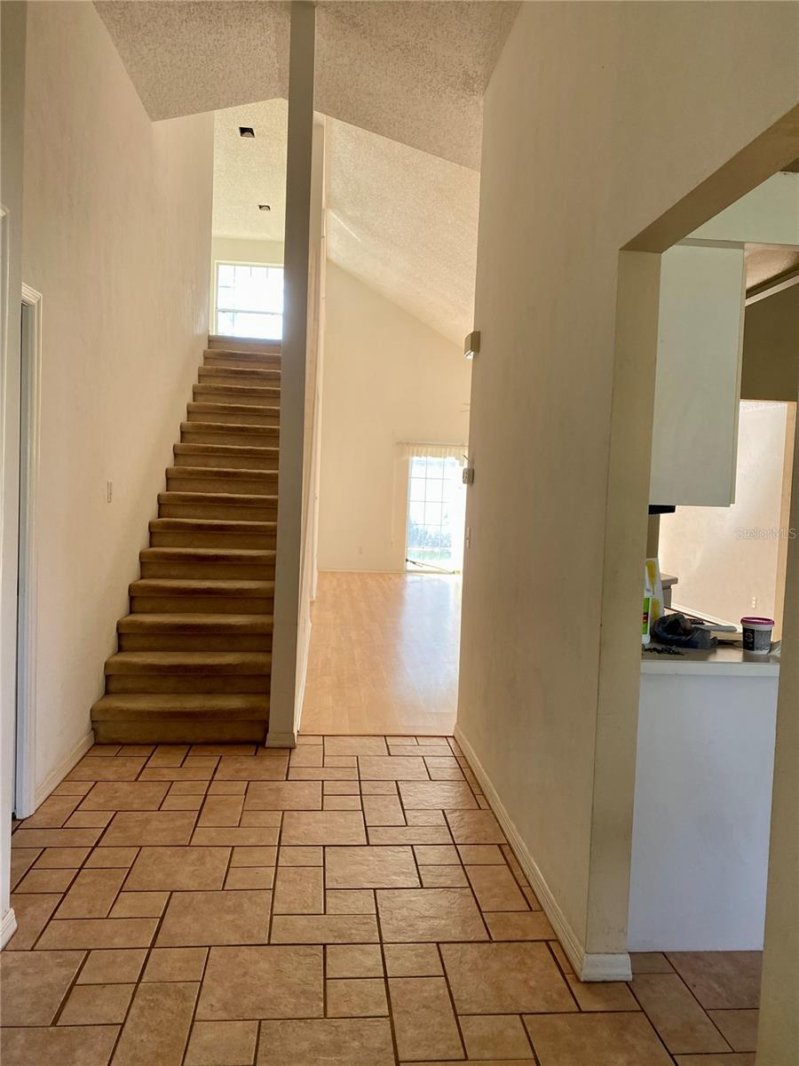 101 Braeburn Circle, FL