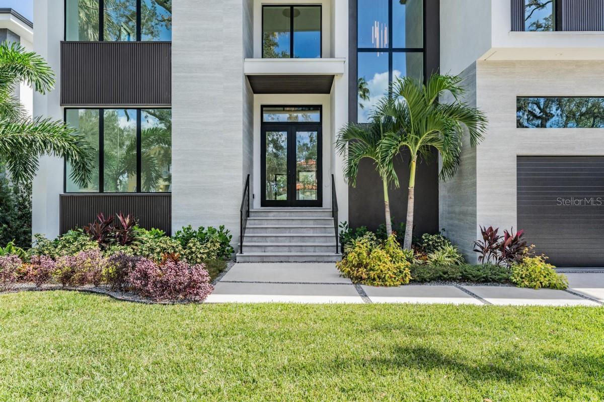 214 Renellie Drive, FL