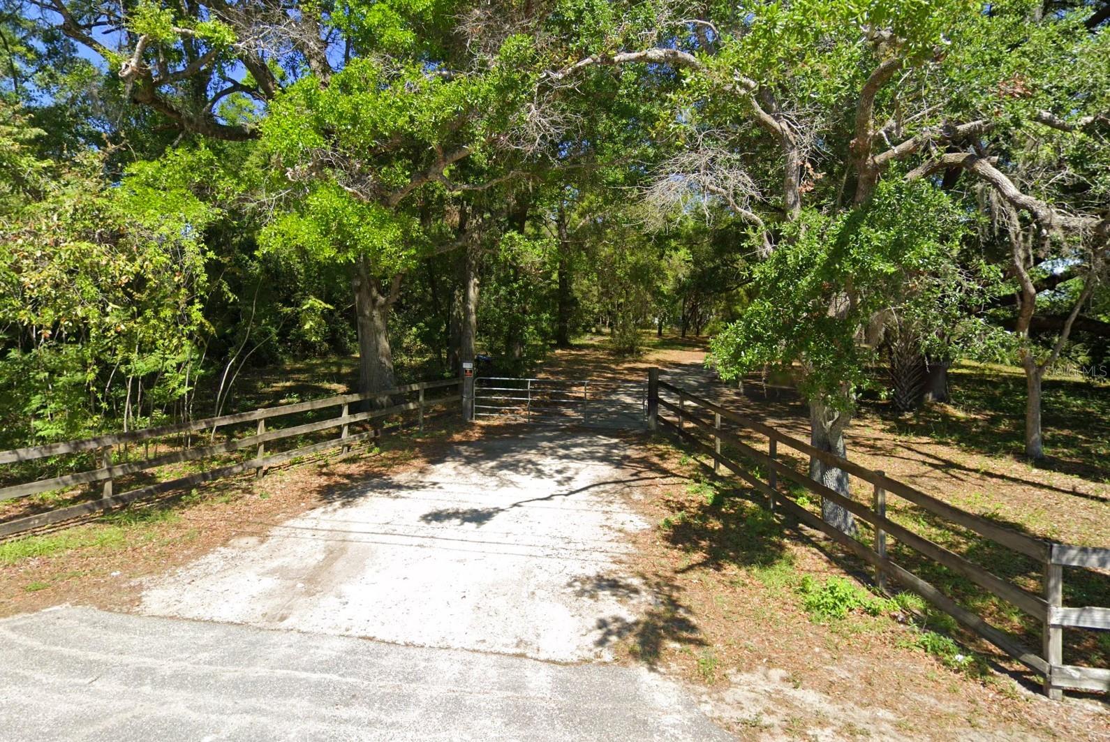 3537 W Kelly Park Rd, FL