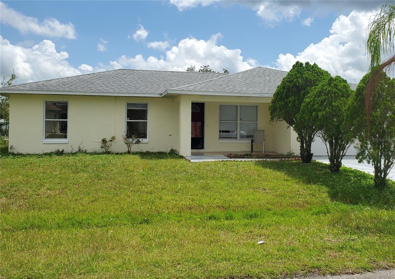 735 Toulon Dr, FL