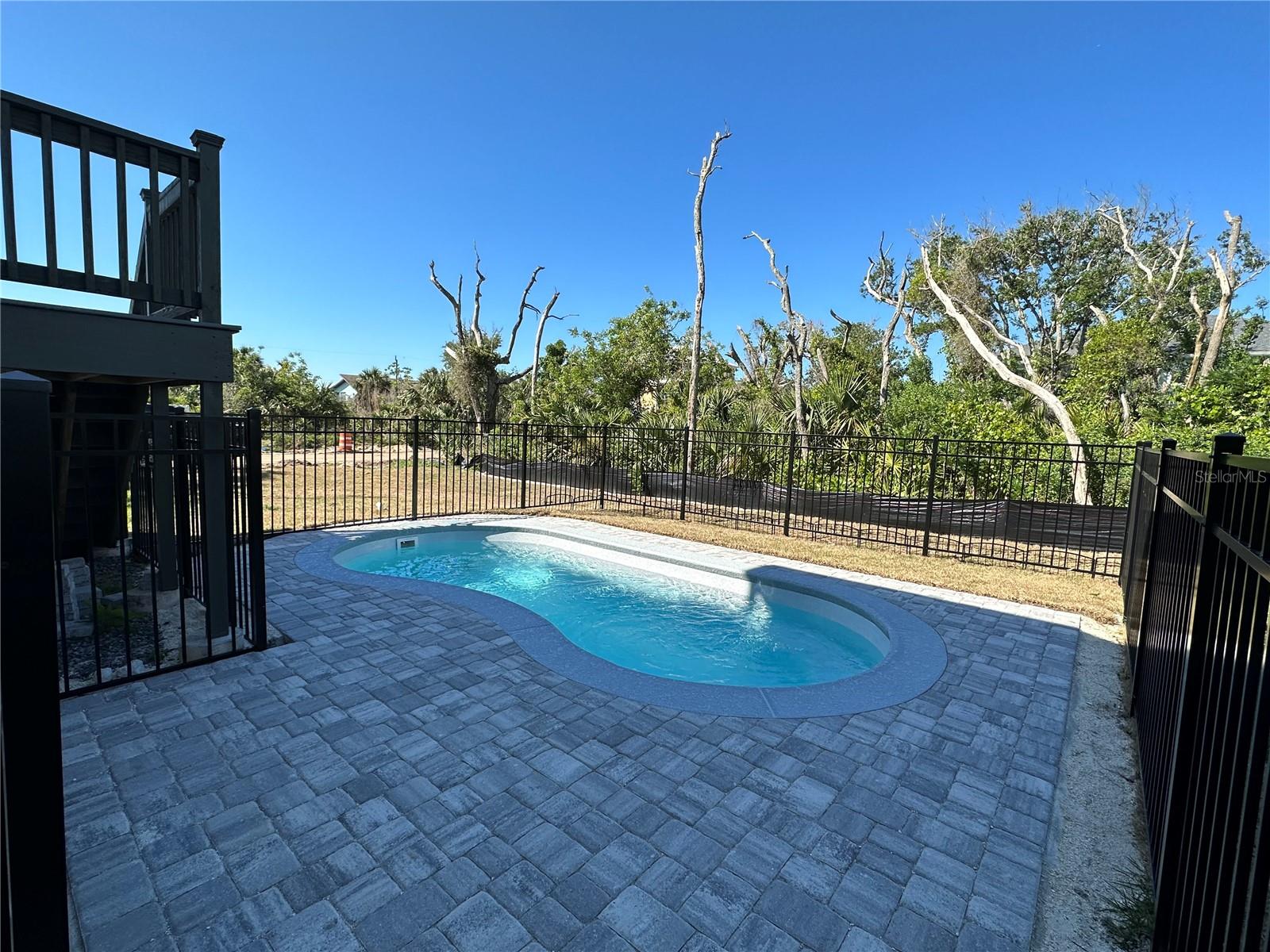 37 Atlantic Drive, FL