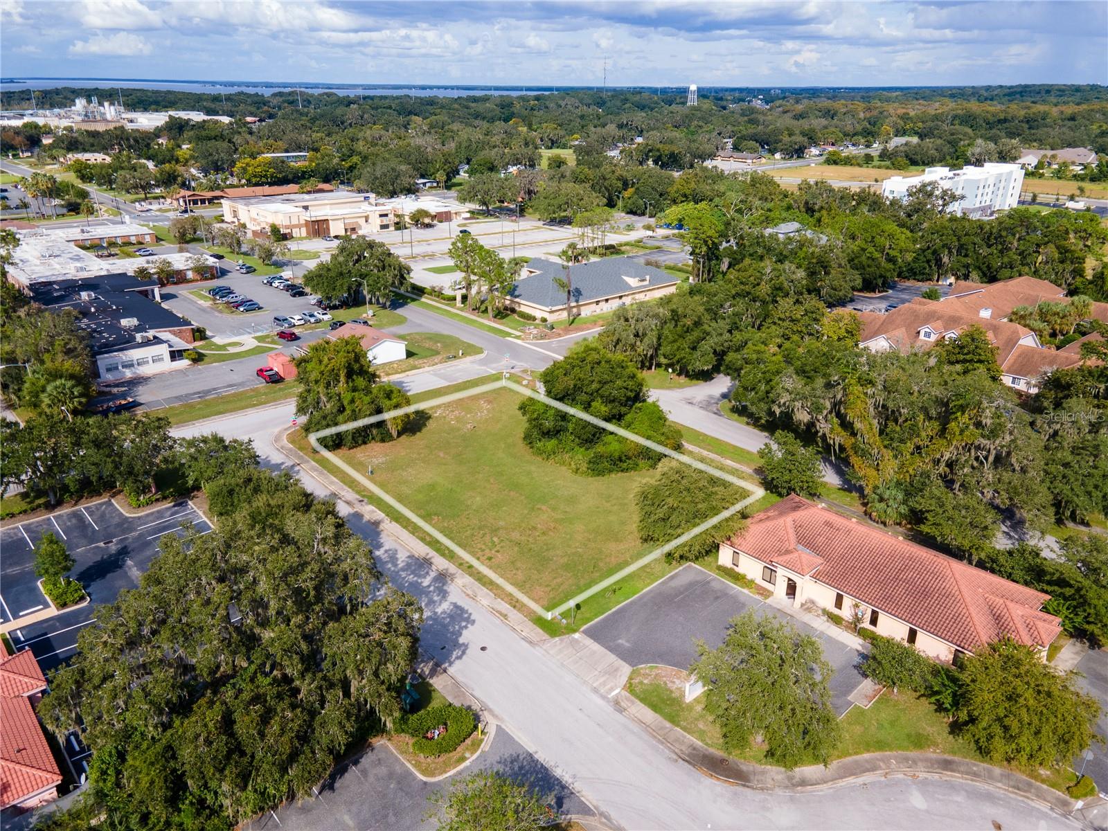 700 Physicians Court, FL