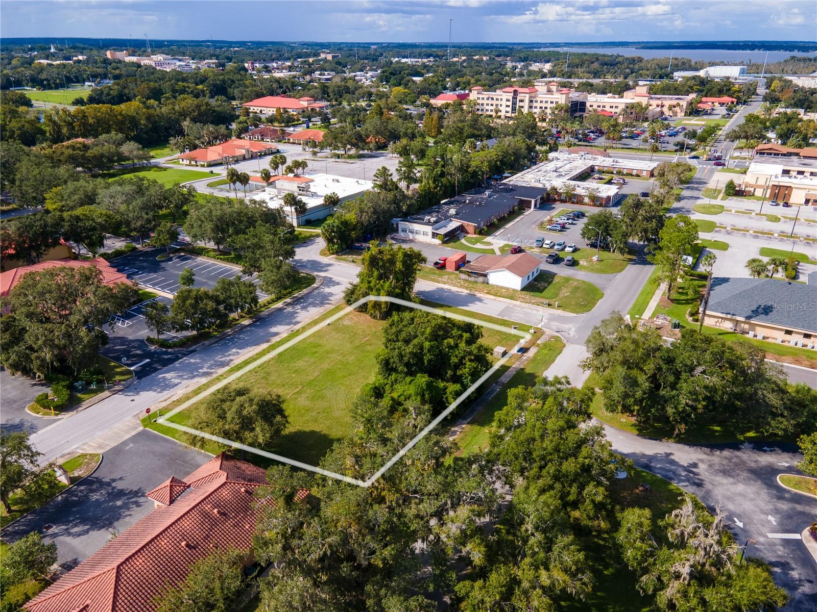 700 Physicians Court, FL